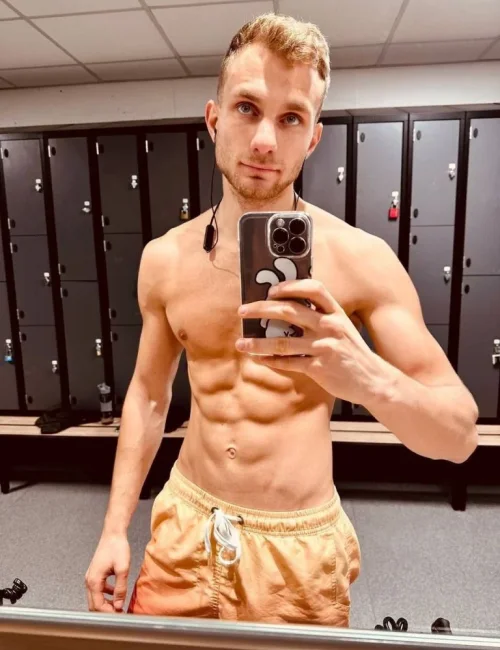 Stanley photo 6, european, athletic, brunette, 188 cm, 77 kg, Hong Kong