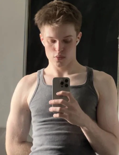 Thomas photo 4, european, athletic, brunette, 183 cm, 72 kg, Hong Kong
