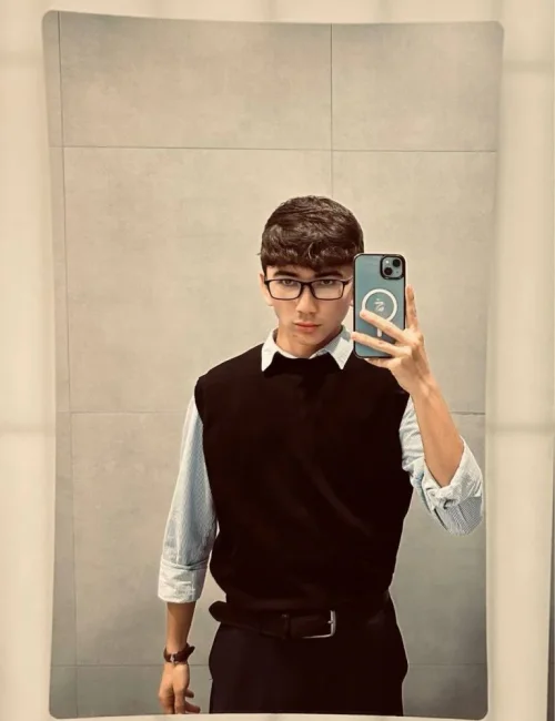 Alejandro photo 17, asian, slim, black hair, 165 cm, 49 kg, Hong Kong