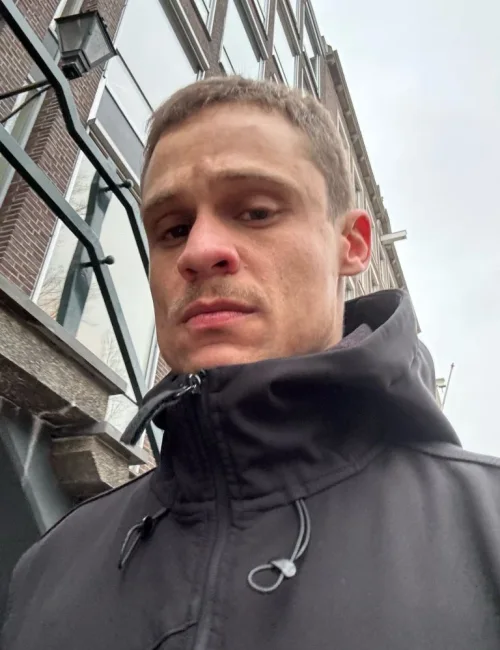 Axel photo 3, european, average, brunette, 188 cm, 81 kg, Hong Kong