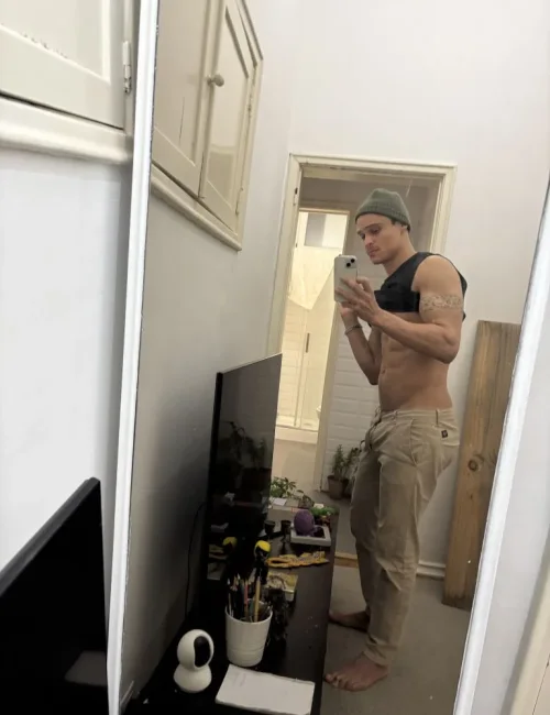 Axel photo 5, european, average, brunette, 188 cm, 81 kg, Hong Kong