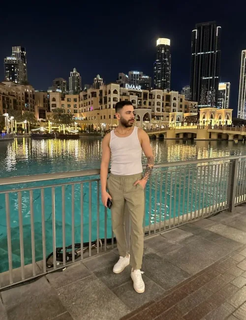Burak photo 16, asian, athletic, black hair, 183 cm, 70 kg, Hong Kong