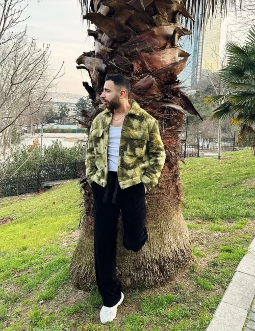 Burak photo 17, asian, athletic, black hair, 183 cm, 70 kg, Hong Kong