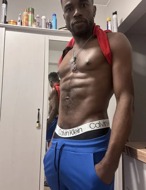 Blake photo 7, ebony, athletic, black hair, 173 cm, 65 kg, Hong Kong