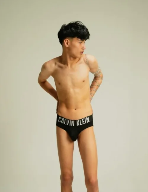 Ford photo 19, asian, athletic, brunette, 183 cm, 65 kg, Hong Kong