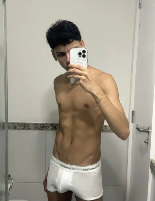 Dotson photo 1, asian, athletic, black hair, 175 cm, 58 kg, Hong Kong