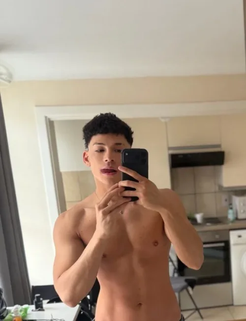 Tonny photo 1, european, athletic, brunette, 185 cm, 72 kg, Hong Kong