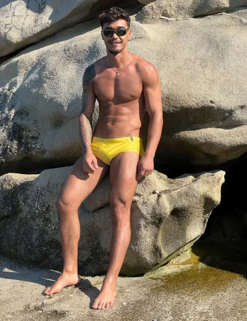Vinicius photo 10, asian, average, brunette, 183 cm, 79 kg, Hong Kong