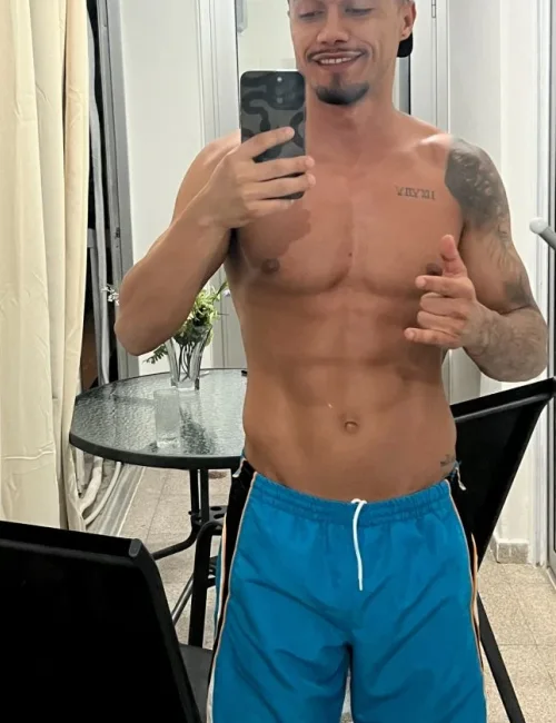 Vinicius photo 13, asian, average, brunette, 183 cm, 79 kg, Hong Kong