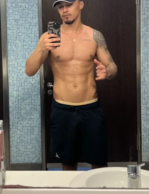 Vinicius photo 2, asian, average, brunette, 183 cm, 79 kg, Hong Kong
