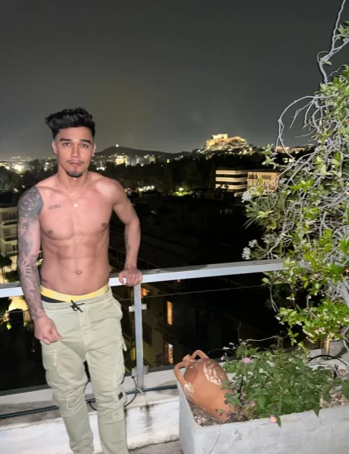 Vinicius photo 22, asian, average, brunette, 183 cm, 79 kg, Hong Kong