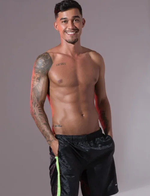 Vinicius photo 32, asian, average, brunette, 183 cm, 79 kg, Hong Kong