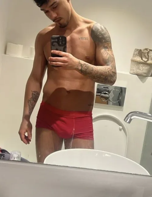 Vinicius photo 8, asian, average, brunette, 183 cm, 79 kg, Hong Kong