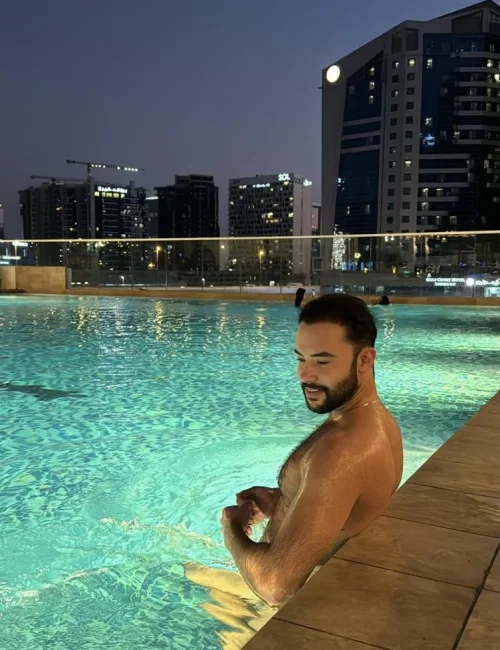 Carlo photo 15, european, average, black hair, 188 cm, 88 kg, Hong Kong