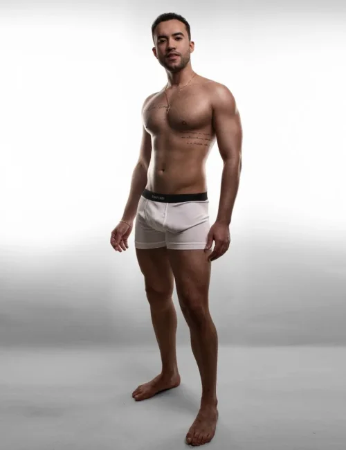 Carlo photo 16, european, average, black hair, 188 cm, 88 kg, Hong Kong