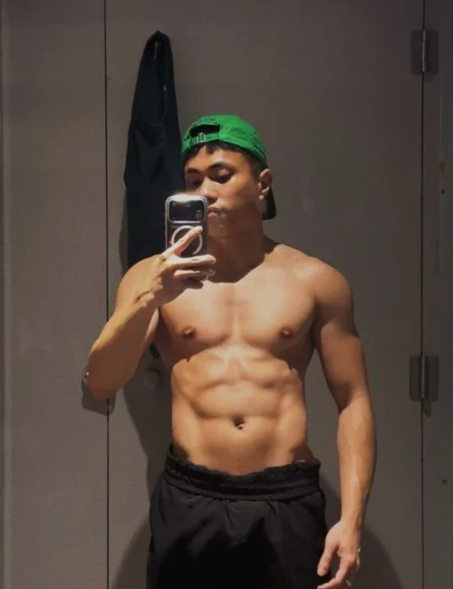 Nico photo 2, asian, athletic, black hair, 163 cm, 54 kg, Hong Kong