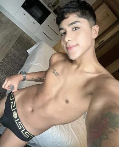 Valentino photo 1, asian, athletic, black hair, 178 cm, 65 kg, Hong Kong
