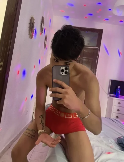 Valentino photo 12, asian, athletic, black hair, 178 cm, 65 kg, Hong Kong