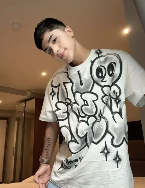 Valentino photo 3, asian, athletic, black hair, 178 cm, 65 kg, Hong Kong