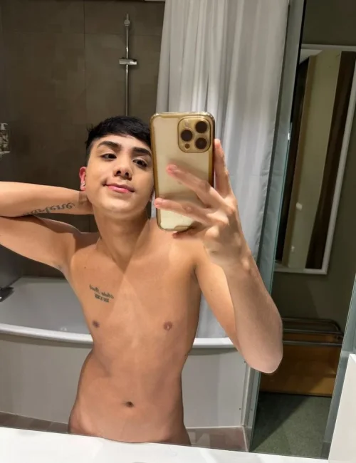 Valentino photo 7, asian, athletic, black hair, 178 cm, 65 kg, Hong Kong