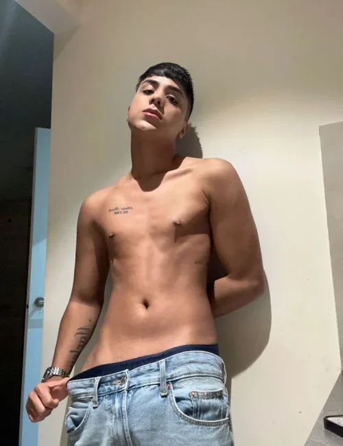 Valentino photo 8, asian, athletic, black hair, 178 cm, 65 kg, Hong Kong