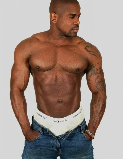 Warren photo 2, ebony, curvy, black hair, 175 cm, 83 kg, Hong Kong