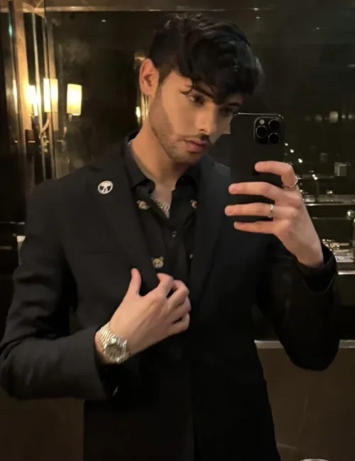 Lucas photo 4, european, slim, black hair, 178 cm, 54 kg, Hong Kong