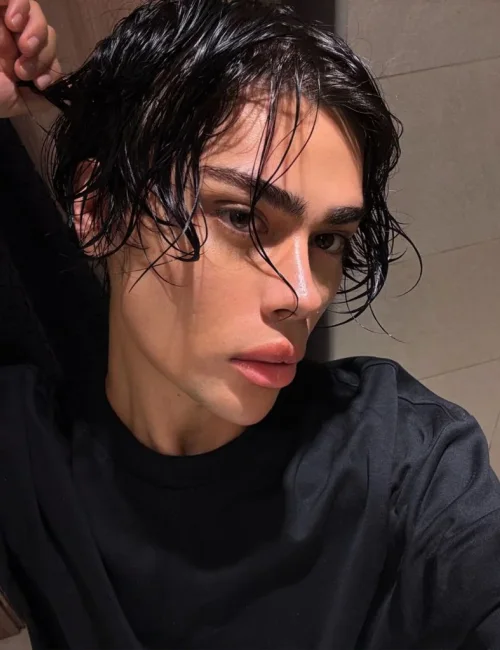 Artur photo 17, european, athletic, black hair, 175 cm, 58 kg, Hong Kong