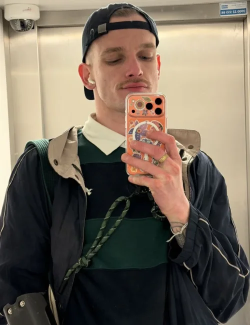Vernon photo 3, european, athletic, brunette, 190 cm, 77 kg, Hong Kong