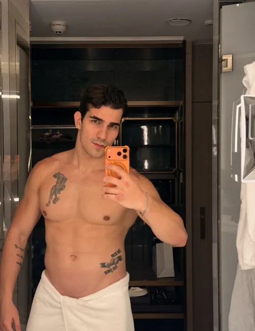 Boris photo 1, european, average, black hair, 188 cm, 86 kg, Hong Kong