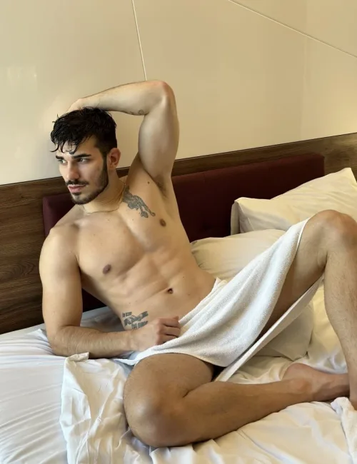 Boris photo 4, european, average, black hair, 188 cm, 86 kg, Hong Kong