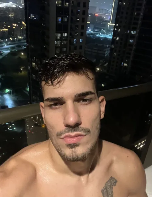 Boris photo 6, european, average, black hair, 188 cm, 86 kg, Hong Kong