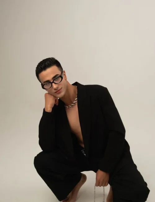 Ivan photo 3, european, curvy, black hair, 170 cm, 77 kg, Hong Kong