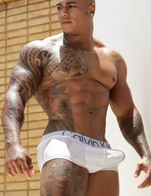 Galvao photo 23, asian, busty, black hair, 180 cm, 95 kg, Hong Kong