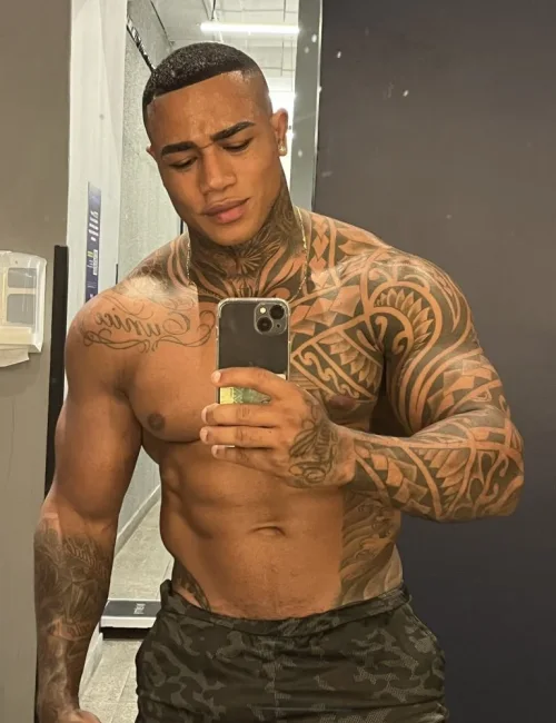 Galvao photo 8, asian, busty, black hair, 180 cm, 95 kg, Hong Kong