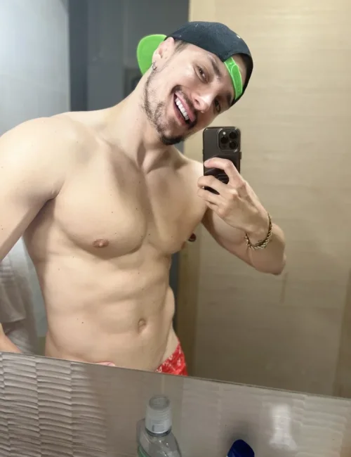 Gustavo photo 11, european, curvy, blonde hair, 183 cm, 90 kg, Hong Kong