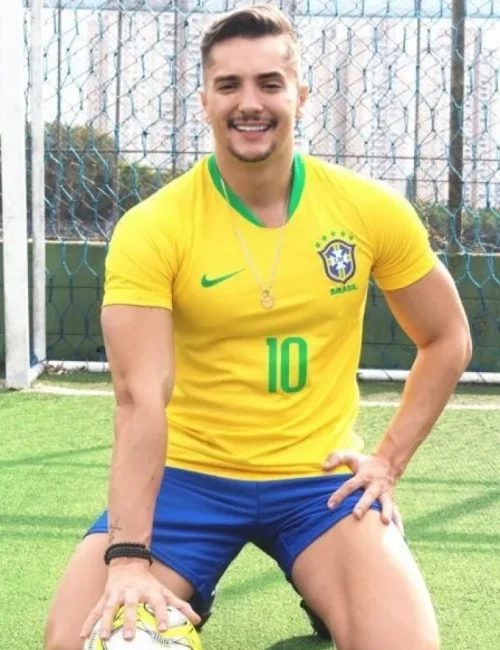 Gustavo photo 23, european, curvy, blonde hair, 183 cm, 90 kg, Hong Kong