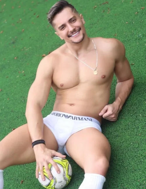 Gustavo photo 32, european, curvy, blonde hair, 183 cm, 90 kg, Hong Kong