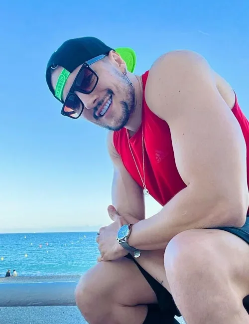 Gustavo photo 39, european, curvy, blonde hair, 183 cm, 90 kg, Hong Kong