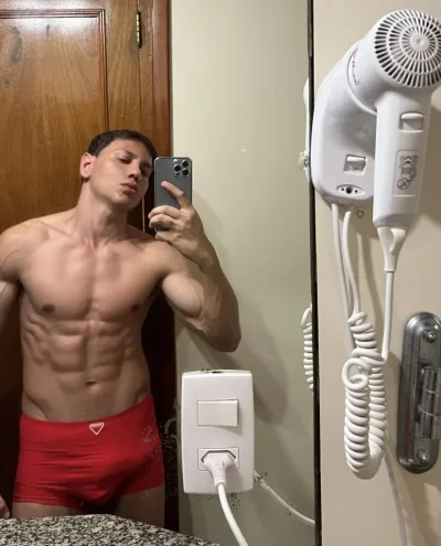 Bruno photo 1, asian, average, brunette, 178 cm, 79 kg, Hong Kong