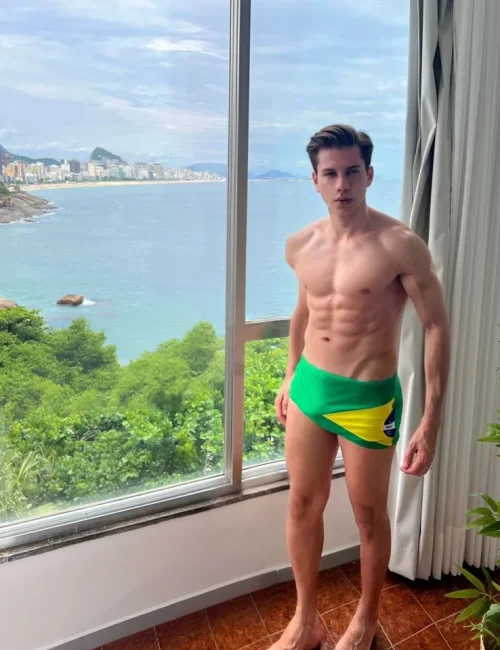 Bruno photo 2, asian, average, brunette, 178 cm, 79 kg, Hong Kong