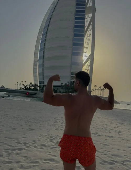 Emre photo 11, asian, curvy, black hair, 178 cm, 81 kg, Hong Kong