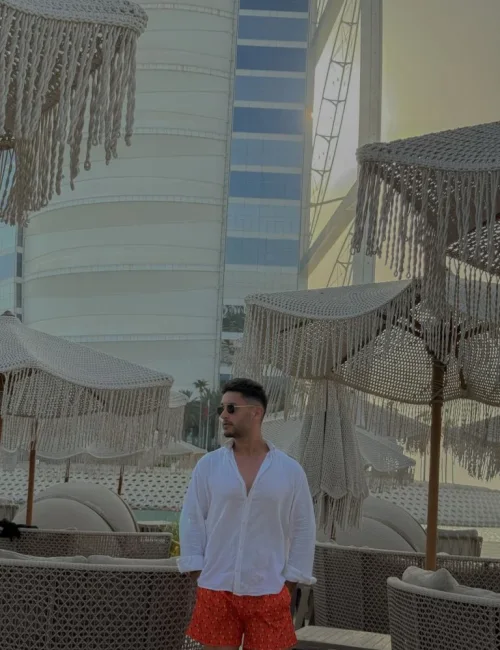 Emre photo 12, asian, curvy, black hair, 178 cm, 81 kg, Hong Kong