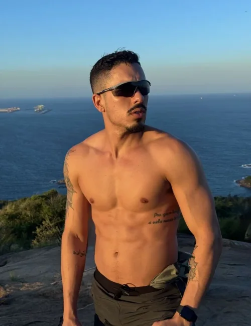 Vitor photo 9, european, average, black hair, 188 cm, 83 kg, Hong Kong