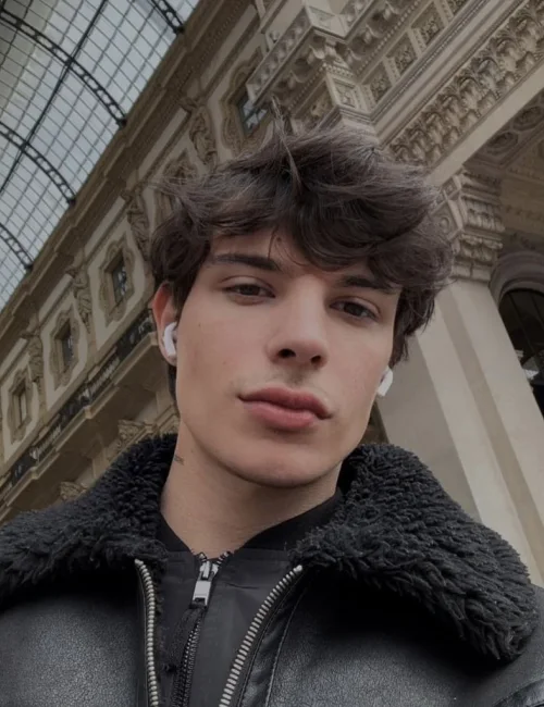 Gabriel photo 3, european, slim, brunette, 178 cm, 52 kg, Hong Kong