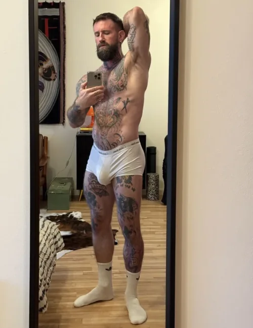 Troy photo 14, european, curvy, brunette, 185 cm, 93 kg, Hong Kong