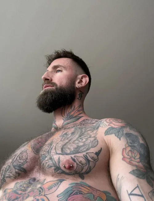 Troy photo 3, european, curvy, brunette, 185 cm, 93 kg, Hong Kong