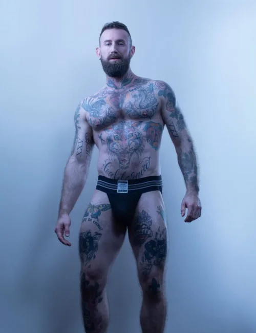 Troy photo 4, european, curvy, brunette, 185 cm, 93 kg, Hong Kong