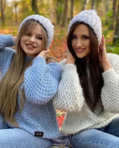 Alba and Margot photo 1, european, athletic, blonde hair, 168 cm, 55 kg, Medium bust, Hong Kong