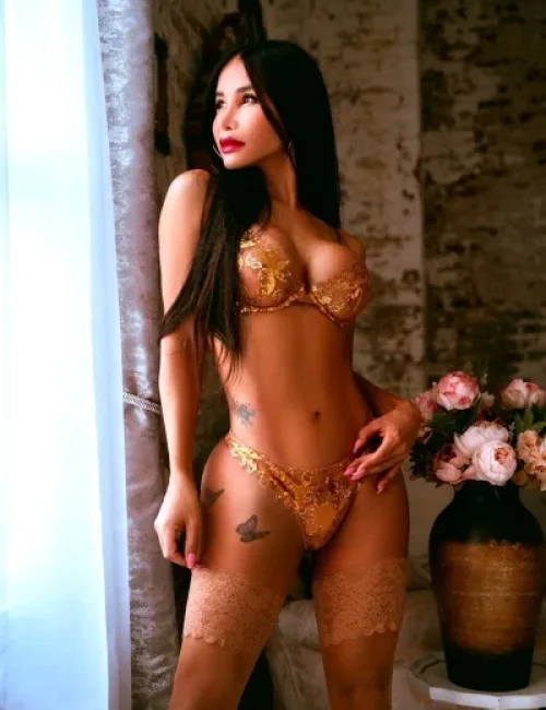 Andrea Mira photo 17, ebony, average, black hair, 167 cm, 68 kg, Medium bust, Hong Kong
